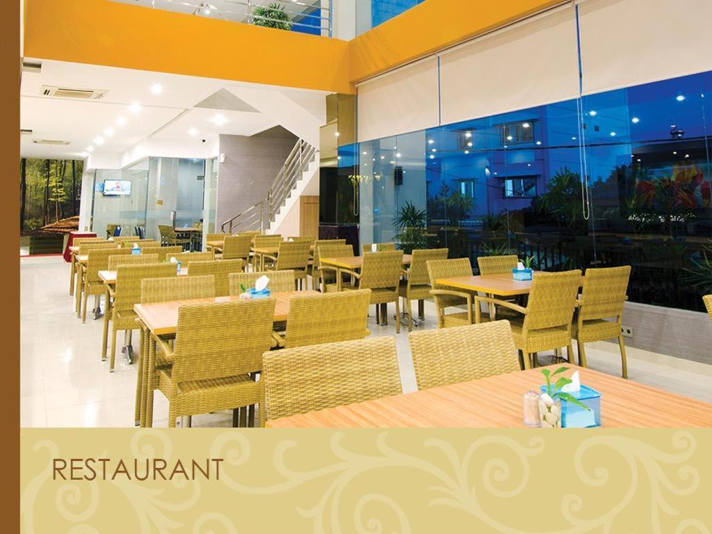 Borneo Hotel Pontianak Εξωτερικό φωτογραφία