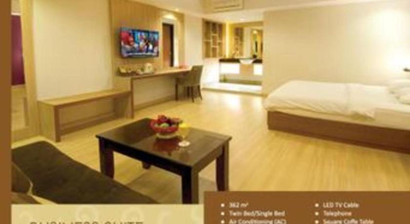 Borneo Hotel Pontianak Εξωτερικό φωτογραφία