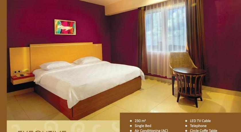 Borneo Hotel Pontianak Εξωτερικό φωτογραφία