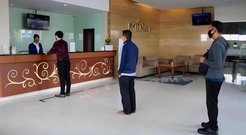 Borneo Hotel Pontianak Εξωτερικό φωτογραφία